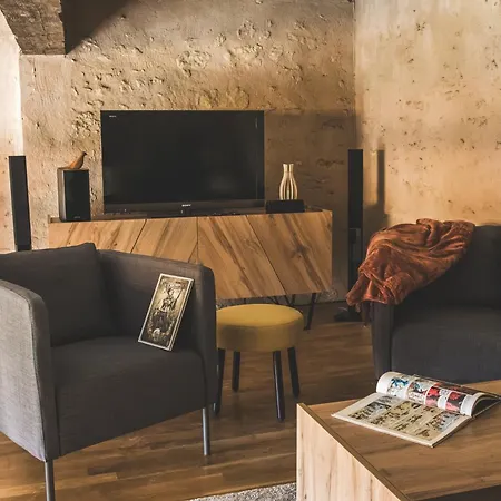 Appartement L'intendance - Calme Et Cosy, Vieilles Pierres *