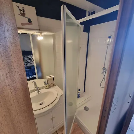 L'intendance - Calme Et Cosy, Vieilles Pierres