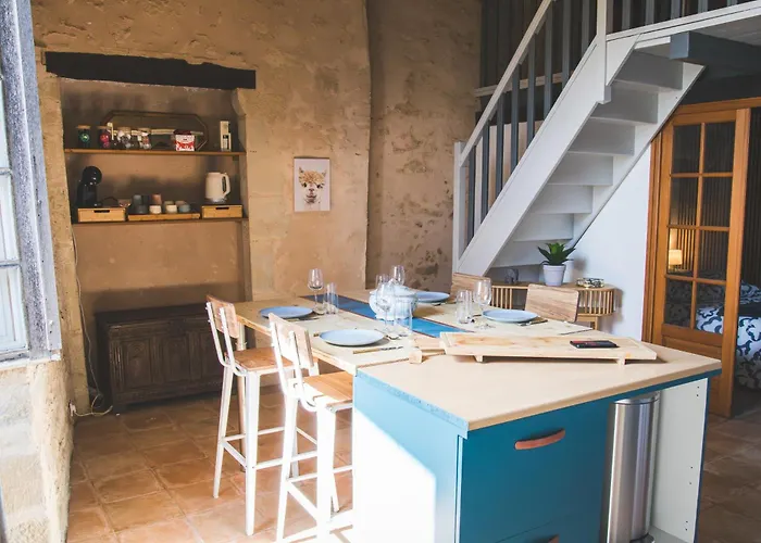 L'intendance - Calme Et Cosy, Vieilles Pierres Apartament *