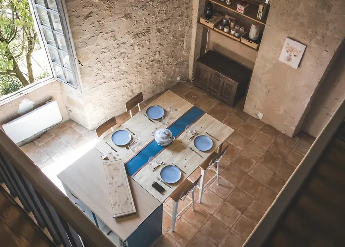 L'intendance - Calme Et Cosy, Vieilles Pierres *