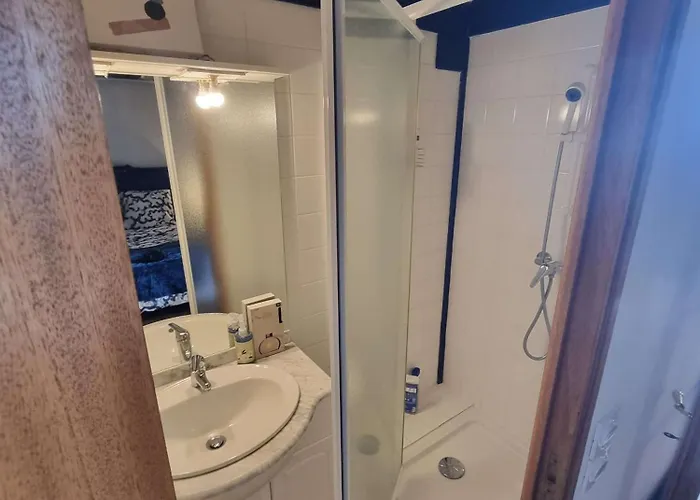 L'intendance - Calme Et Cosy, Vieilles Pierres